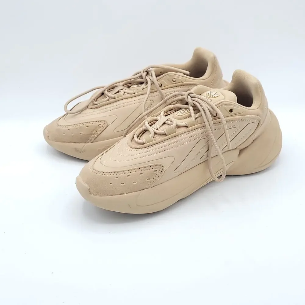 Adidas Ozelia Savanna kids size 4